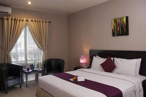Hotel Orchardz Ayani